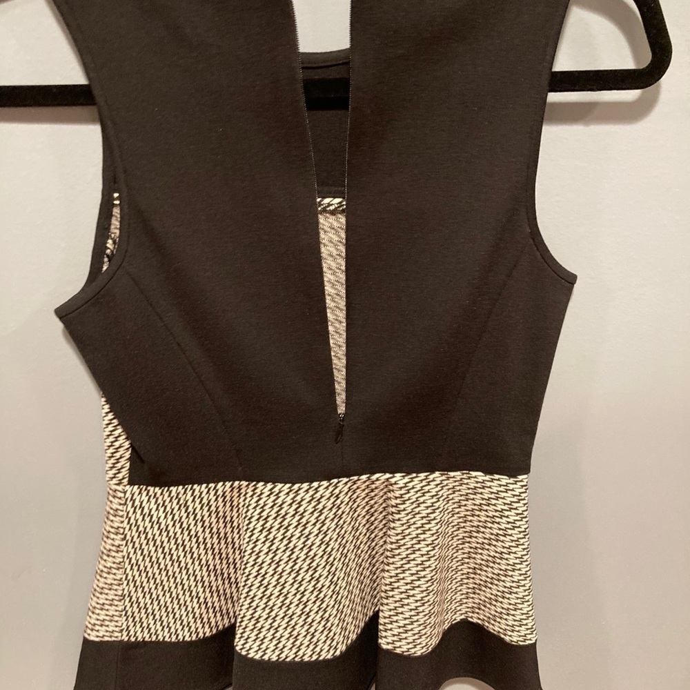 Nwot Tibi Houndstooth Pattern Stretch Peplum Top … - image 3